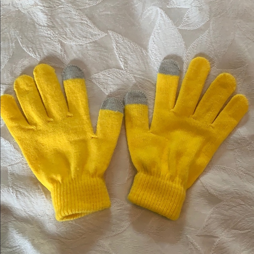 Yellow Knit Gloves [OS]